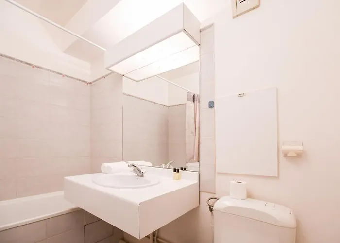 Апартаменты Guestready - Lumineux A Folie-mericourt